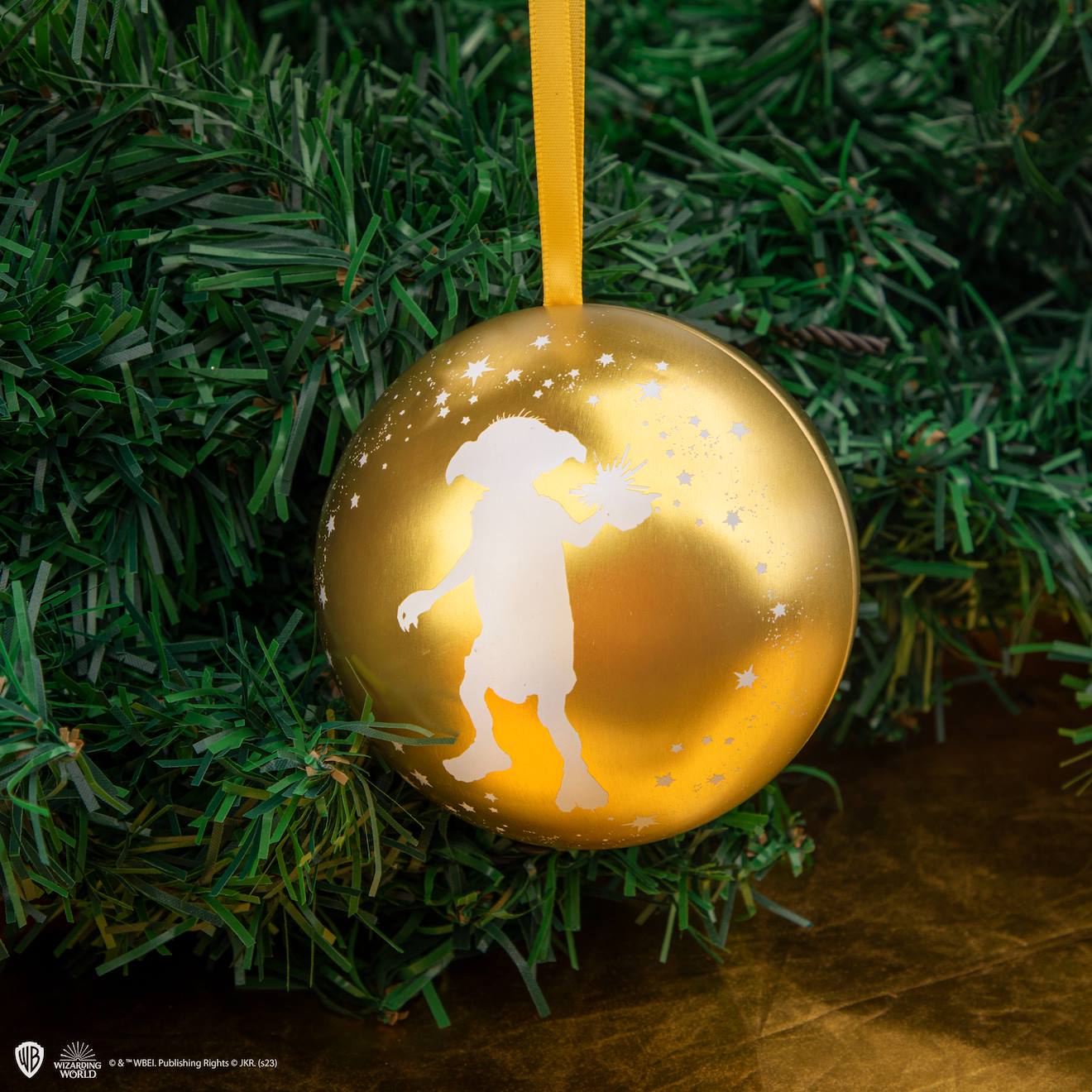 Capsule de Noël avec Boule de Noël et Chaussettes Dobby - Harry Potter Or
