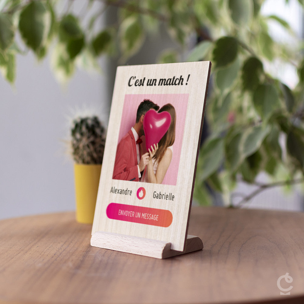 Carte en Bois C'est un Match à Personnaliser - Carte en Bois Personnalisable