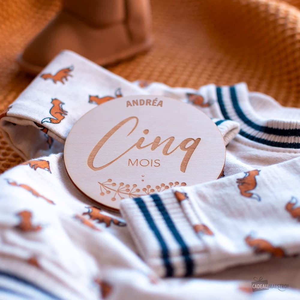 Cartes 12 Mois Bébé en Bois à Personnaliser - Accessoires Bébé Personnalisés