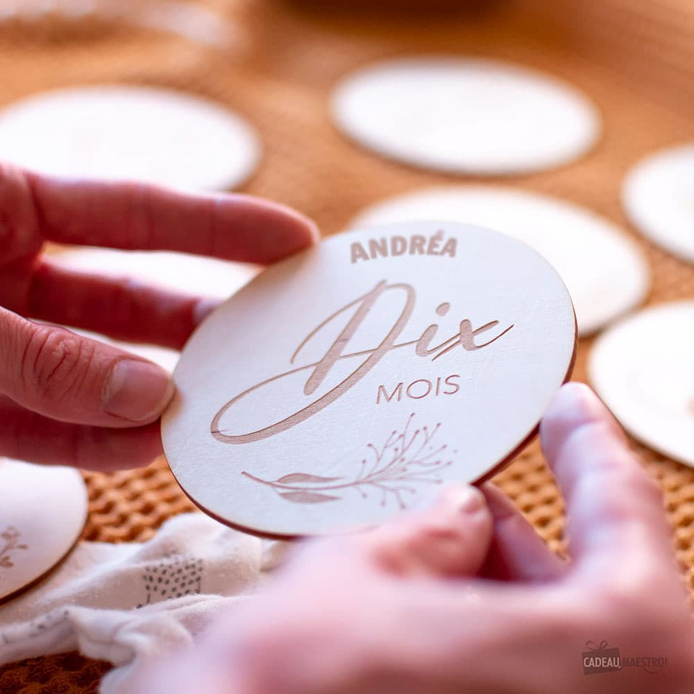 Cartes 12 Mois Bébé en Bois à Personnaliser - Accessoires Bébé Personnalisés