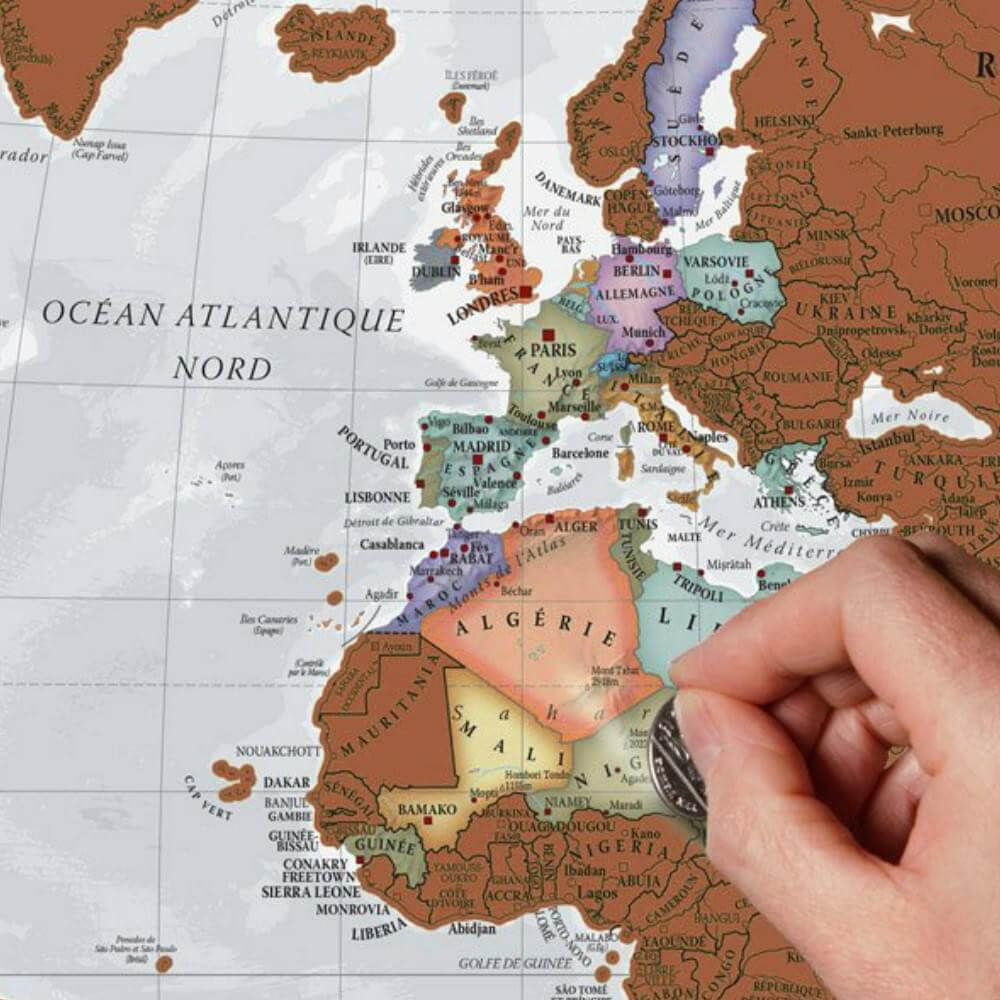 Carte du Monde à Gratter en Français - Carte du Monde CadoMaestro
