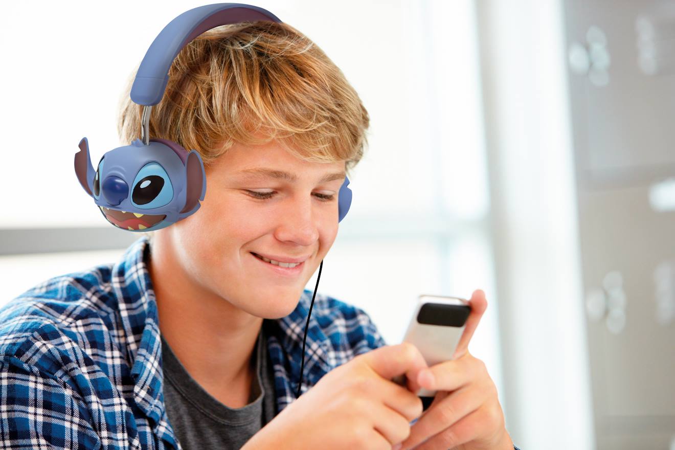 Casque stéréo filaire pliable Stitch avec limitation de volume d'écoute multicolore