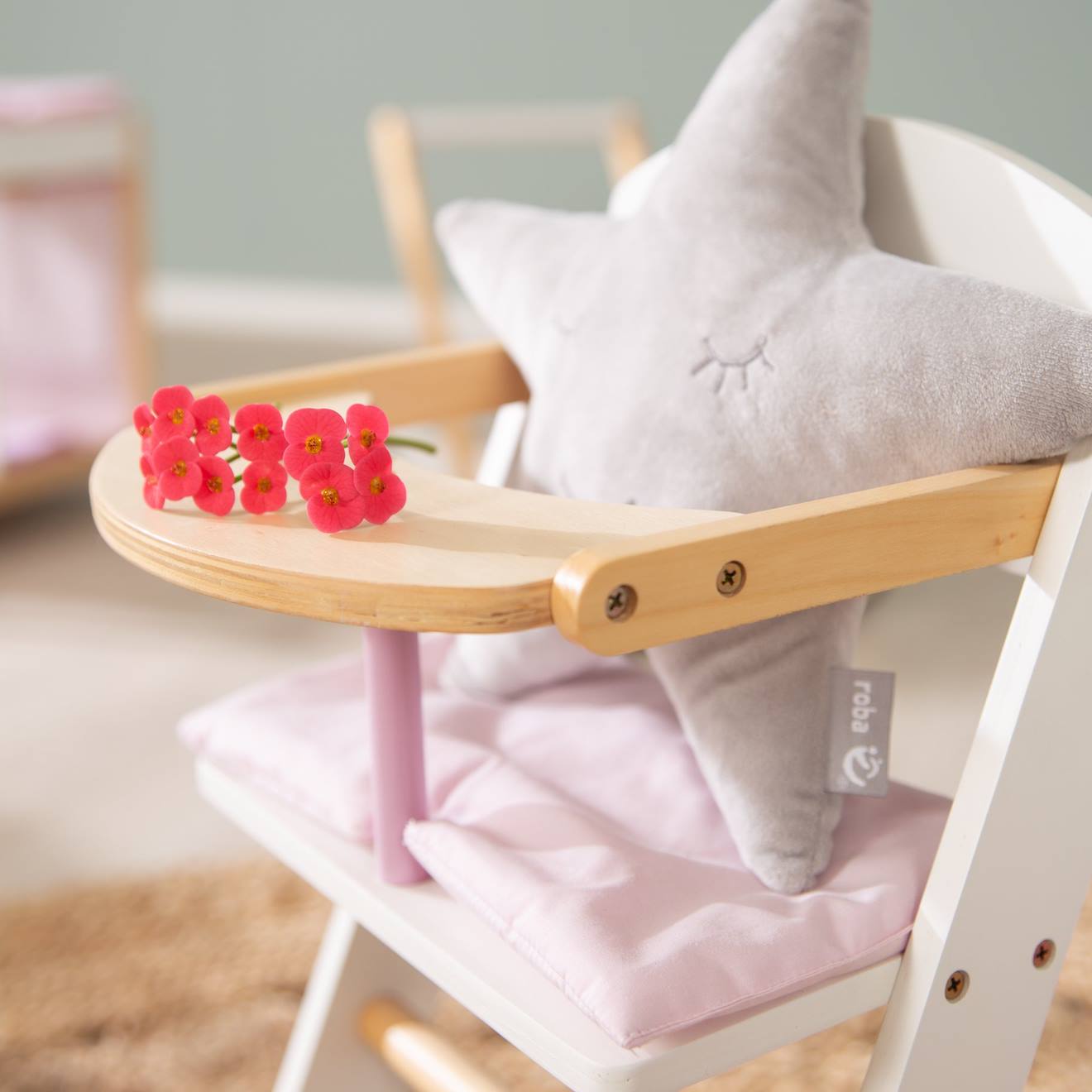 Chaise haute pour poupée + coussin rose scarlett blanc / rose