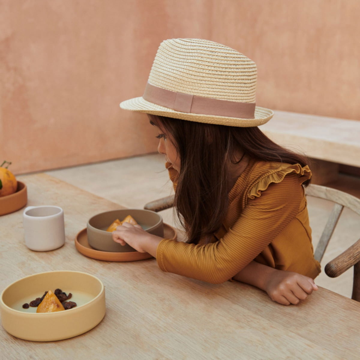 Chapeau léger en papier naturel