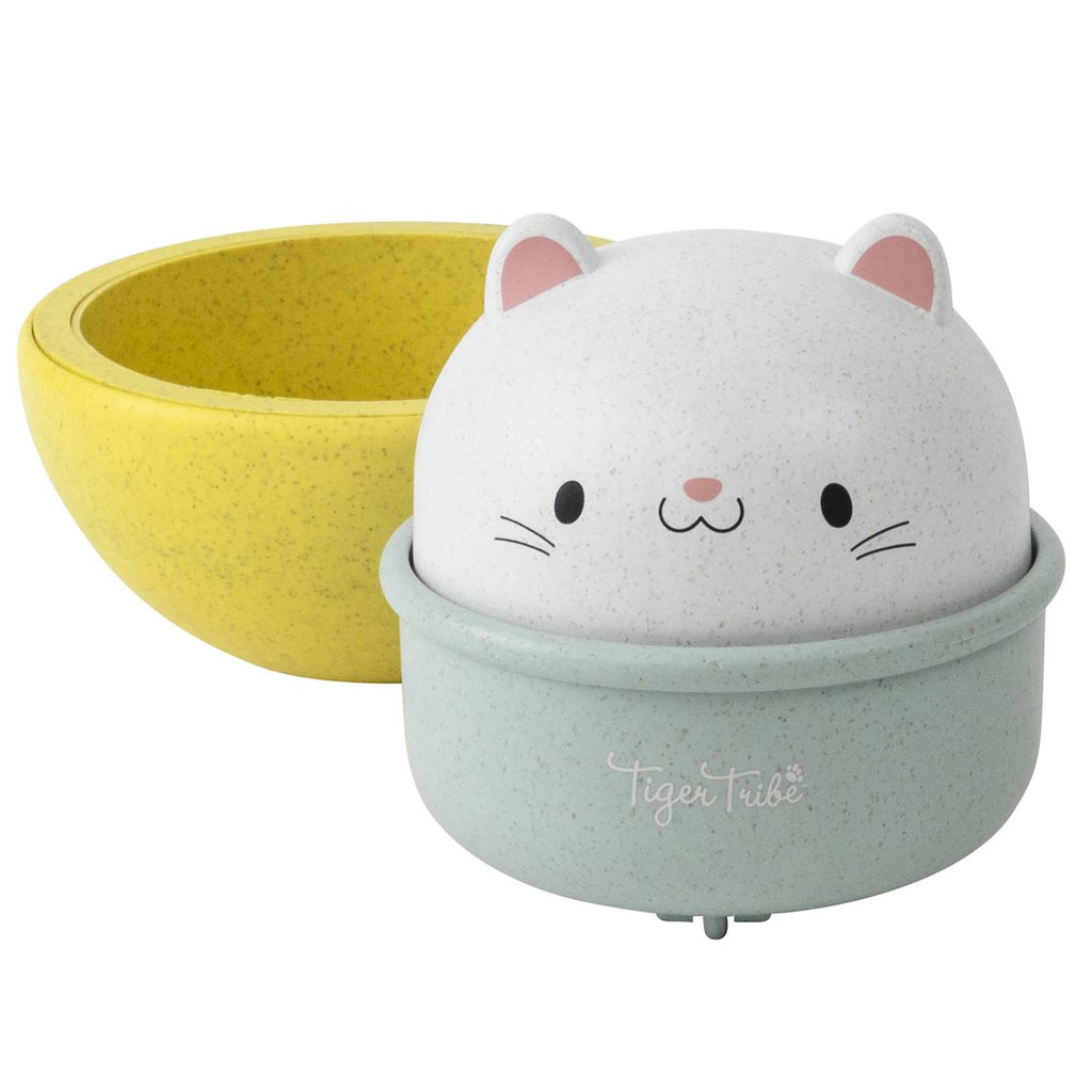 Chat culbuto et véhicule à friction jaune