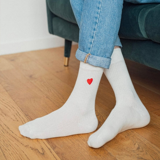 Chaussettes brodées Cœur – Le petit cadeau qui fait toujours fondre