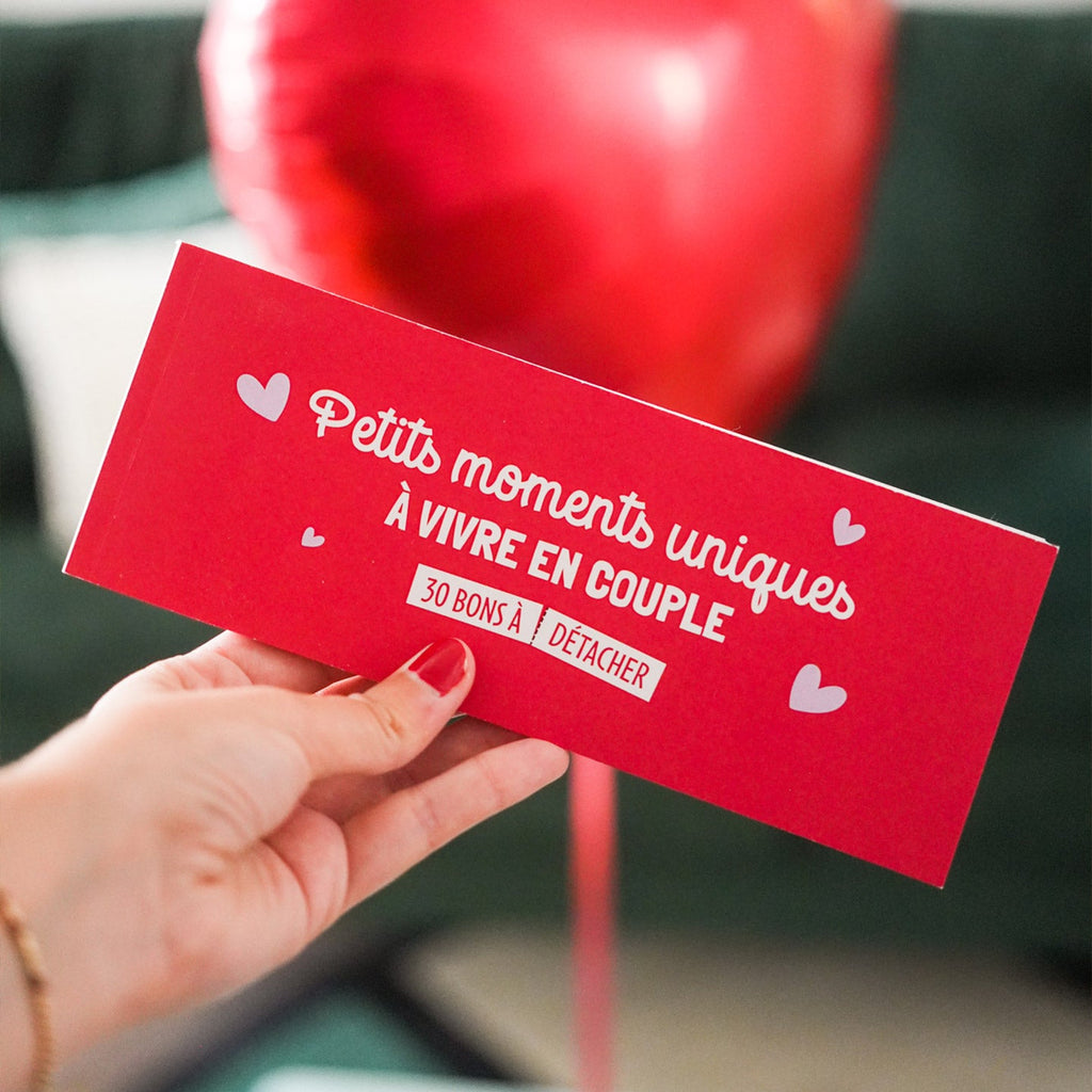 Chéquier des amoureux romantique avec 30 bons à offrir