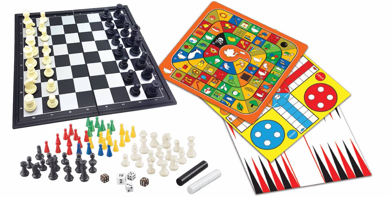 Coffret 8 jeux de société avec pions magnétiques noir