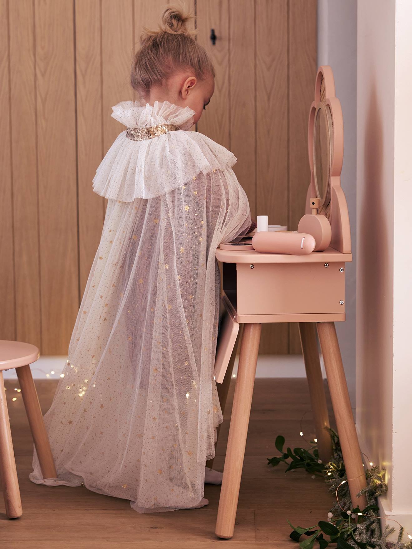 Coiffeuse cannage + accessoires en bois FSC rose