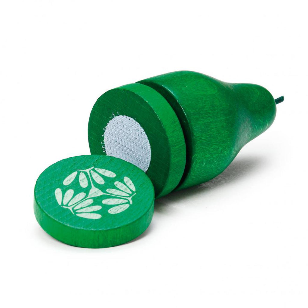 Concombre en bois à couper vert