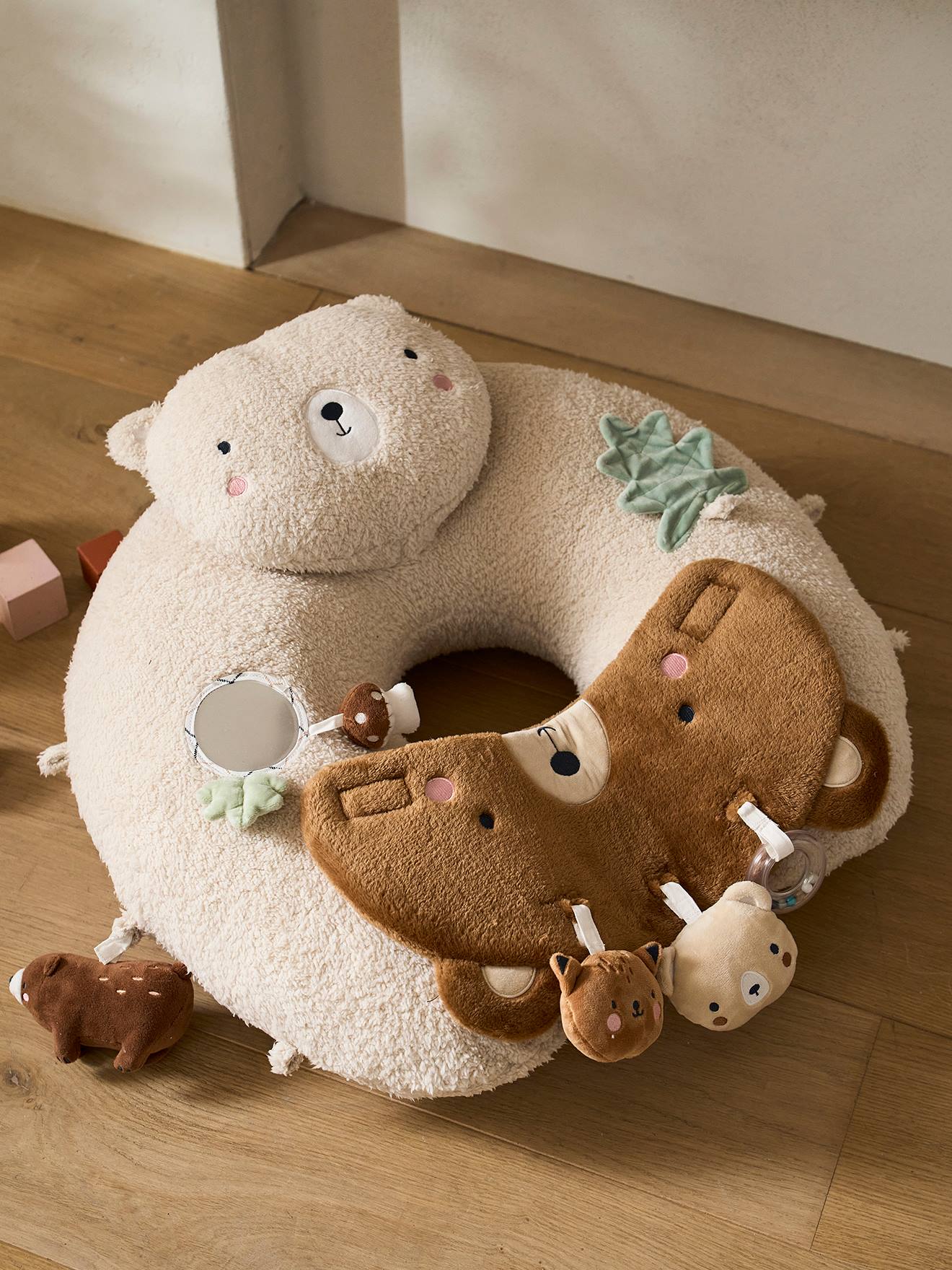 Coussin bébé des découvertes green forest