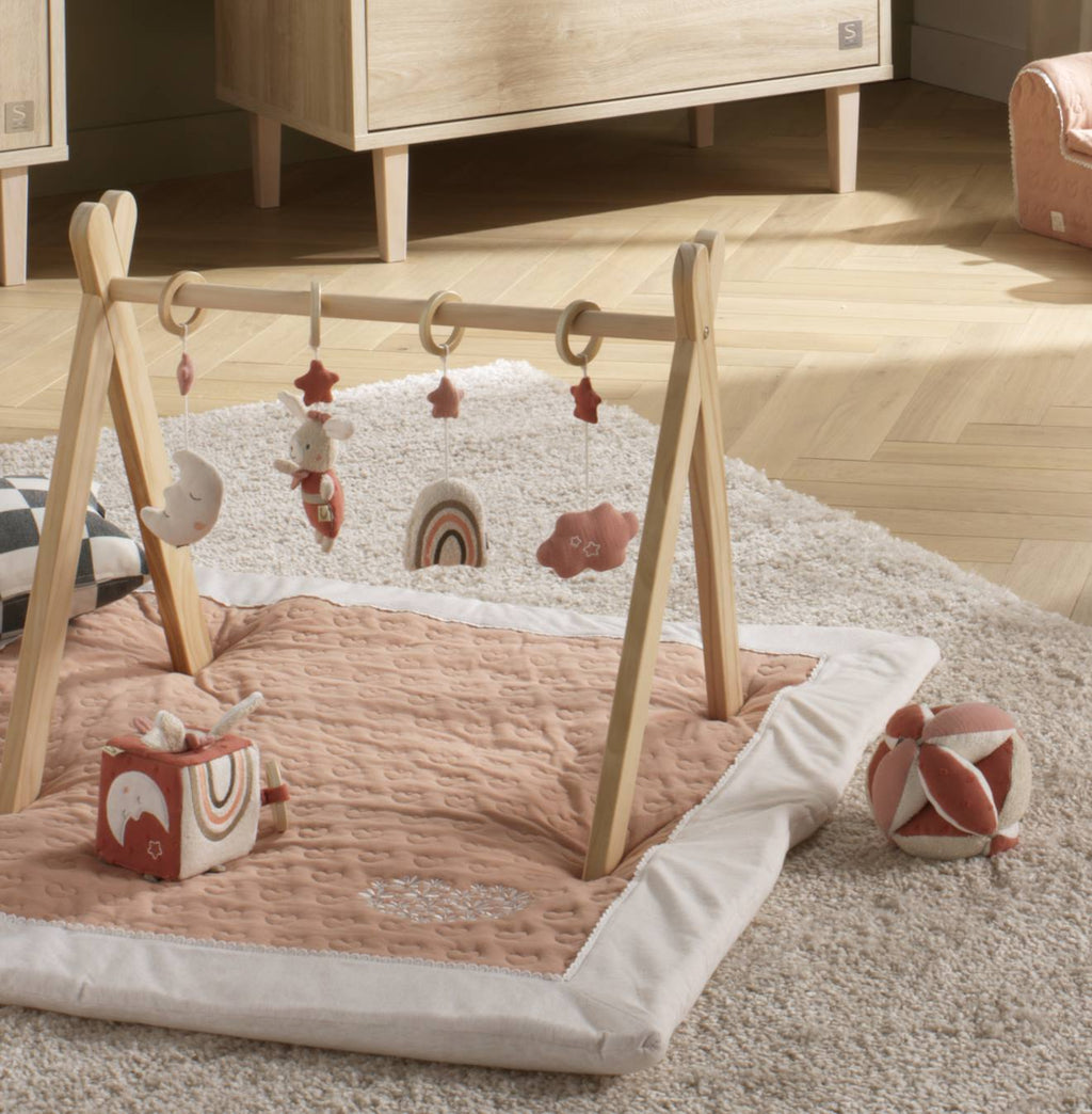 Cube d'activités bébé en coton bio - petit coeur rose