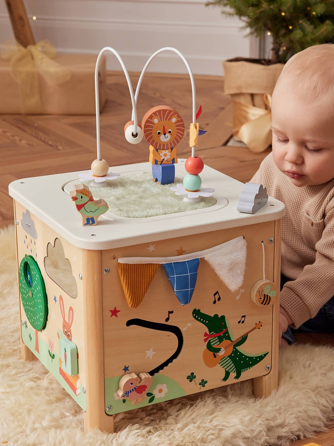 Cube d'activités sensoriel les animaux joyeux en bois FSC bois