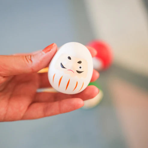 Daruma – Le porte-bonheur japonais qui réalise les vœux - Mieux Que Des Fleurs
