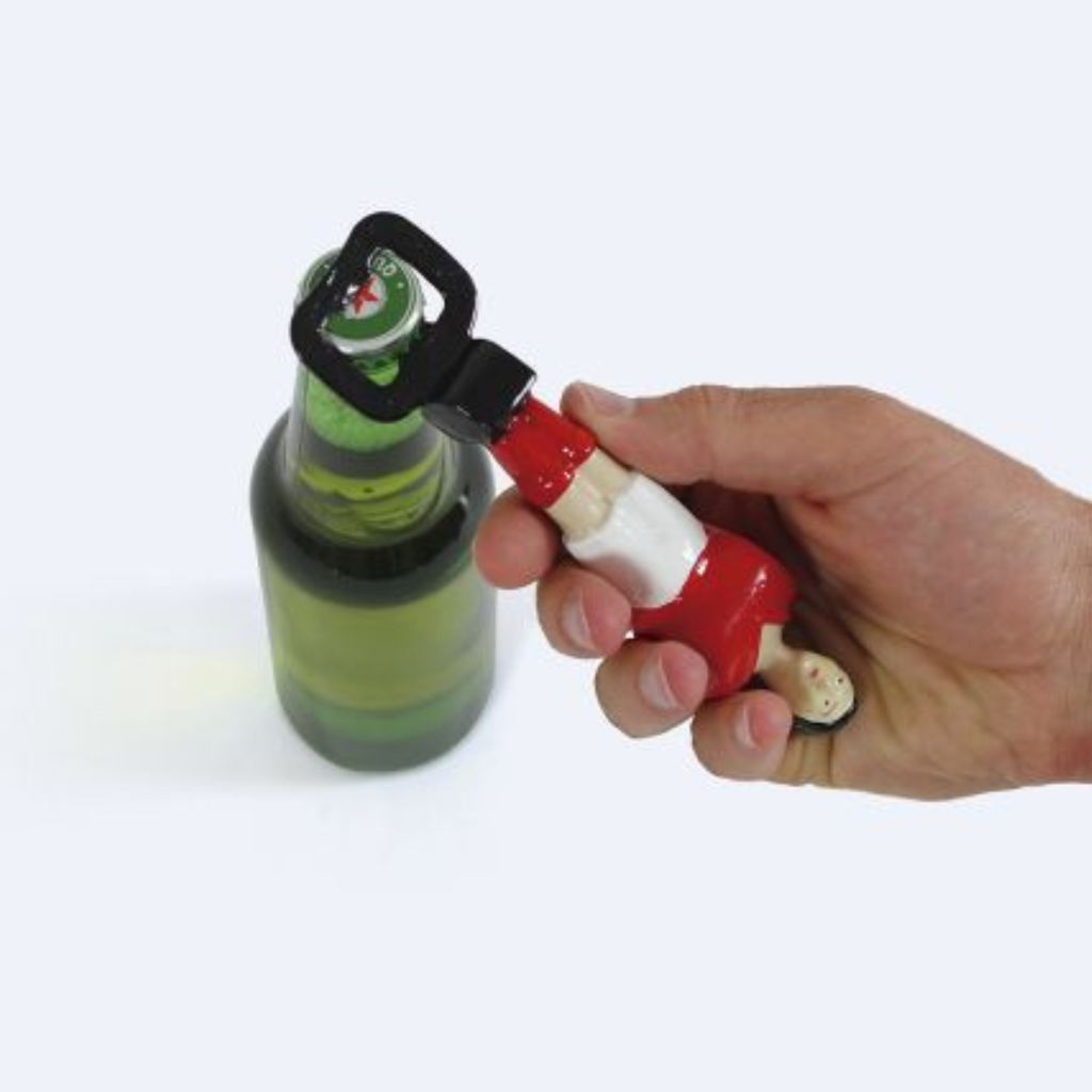 Décapsuleur footballeur rouge en métal pour ouvrir les bouteilles