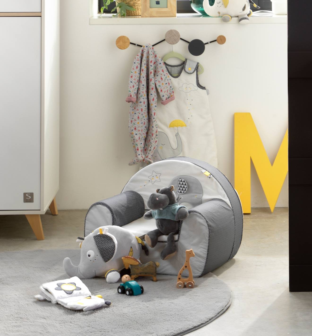 Doudou eléphant en velours - babyfan gris clair