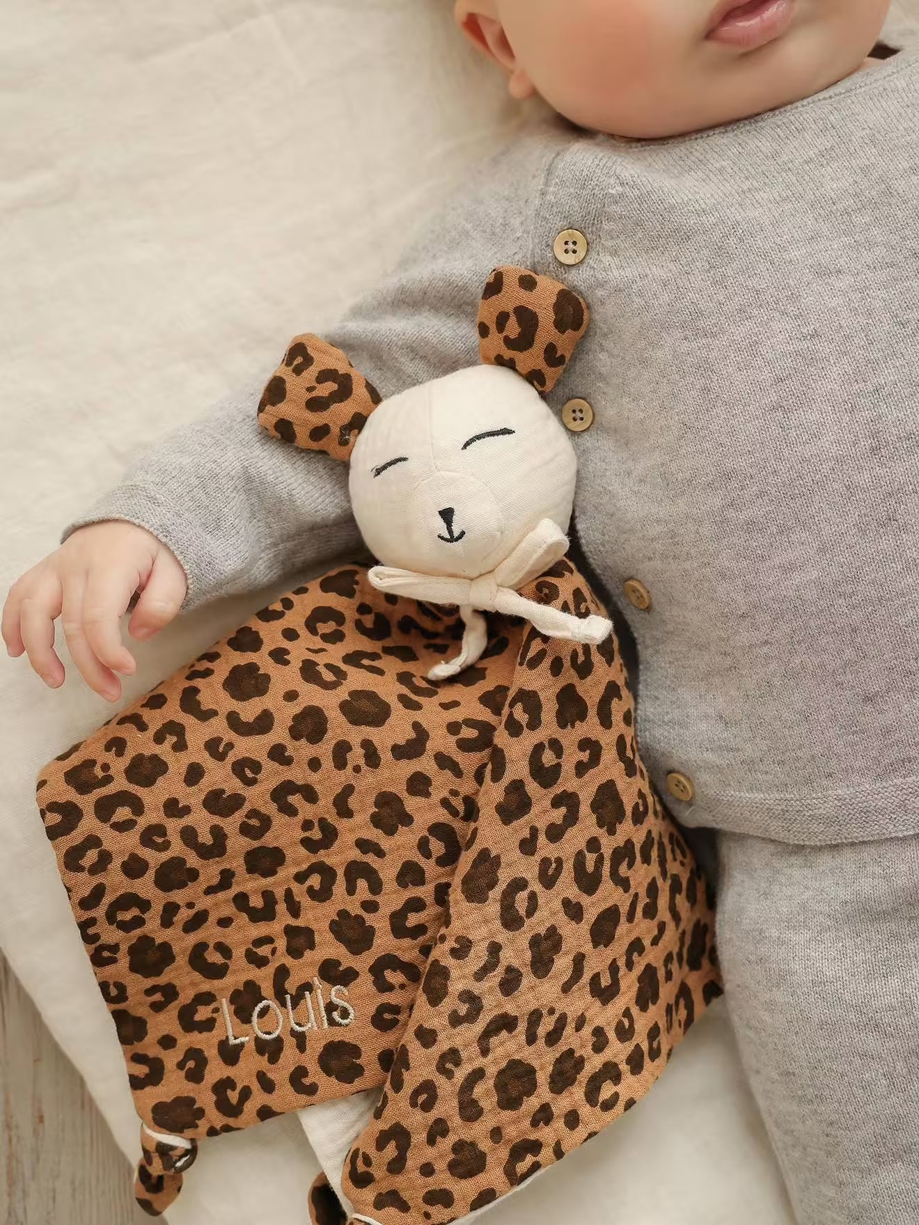 Doudou en gaze de coton bio imprimé léopard personnalisable - Vertbaudet