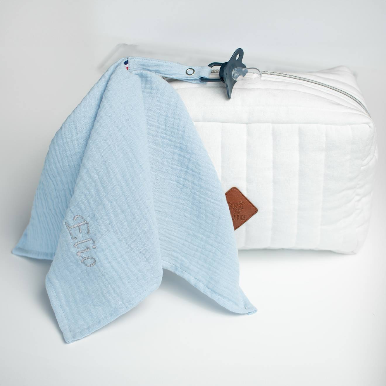 Doudou lange attache tétine en gaze de coton jeanne bleu