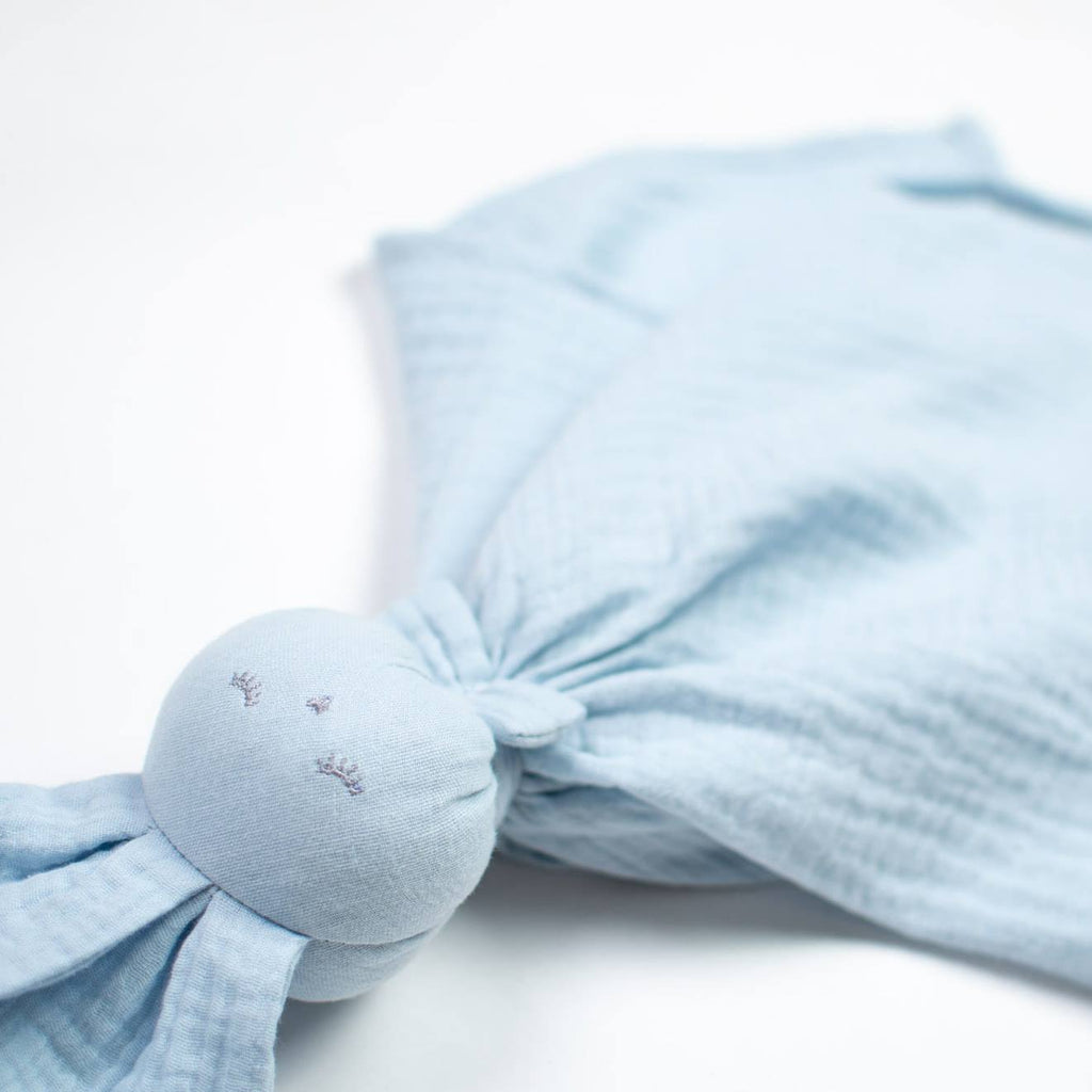 Doudou lapin en gaze de coton jeanne bleu