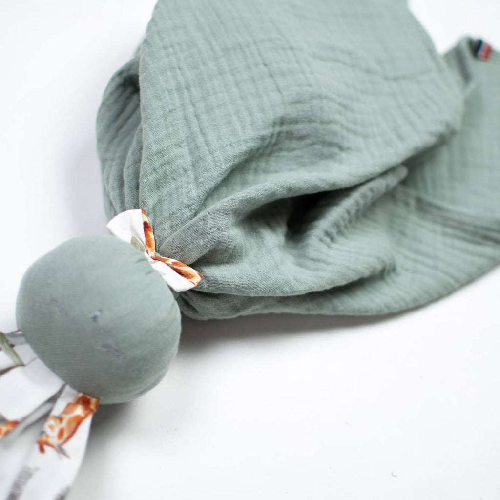 Doudou lapin en gaze de coton safari vert