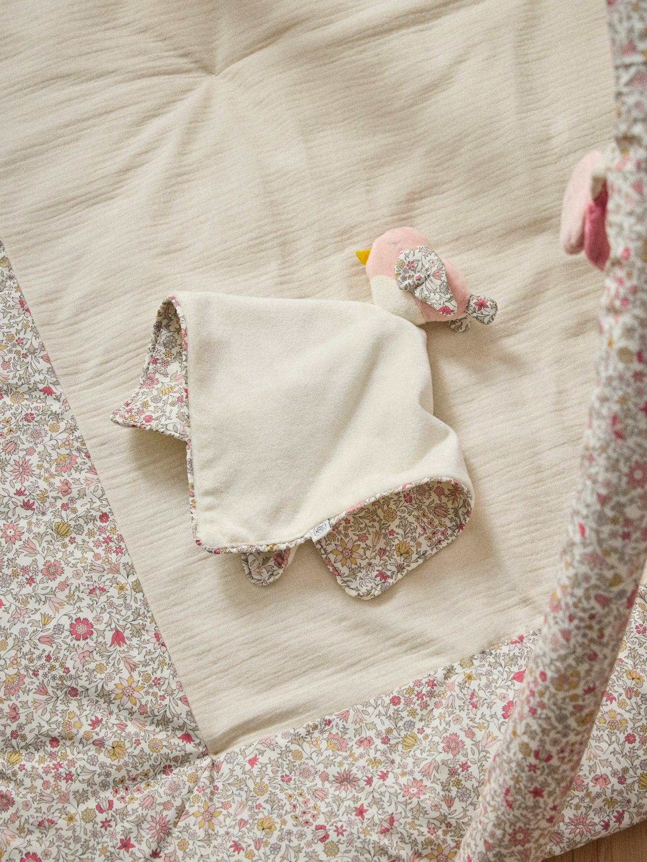 Doudou oiseau en tissu liberty liberty godington park