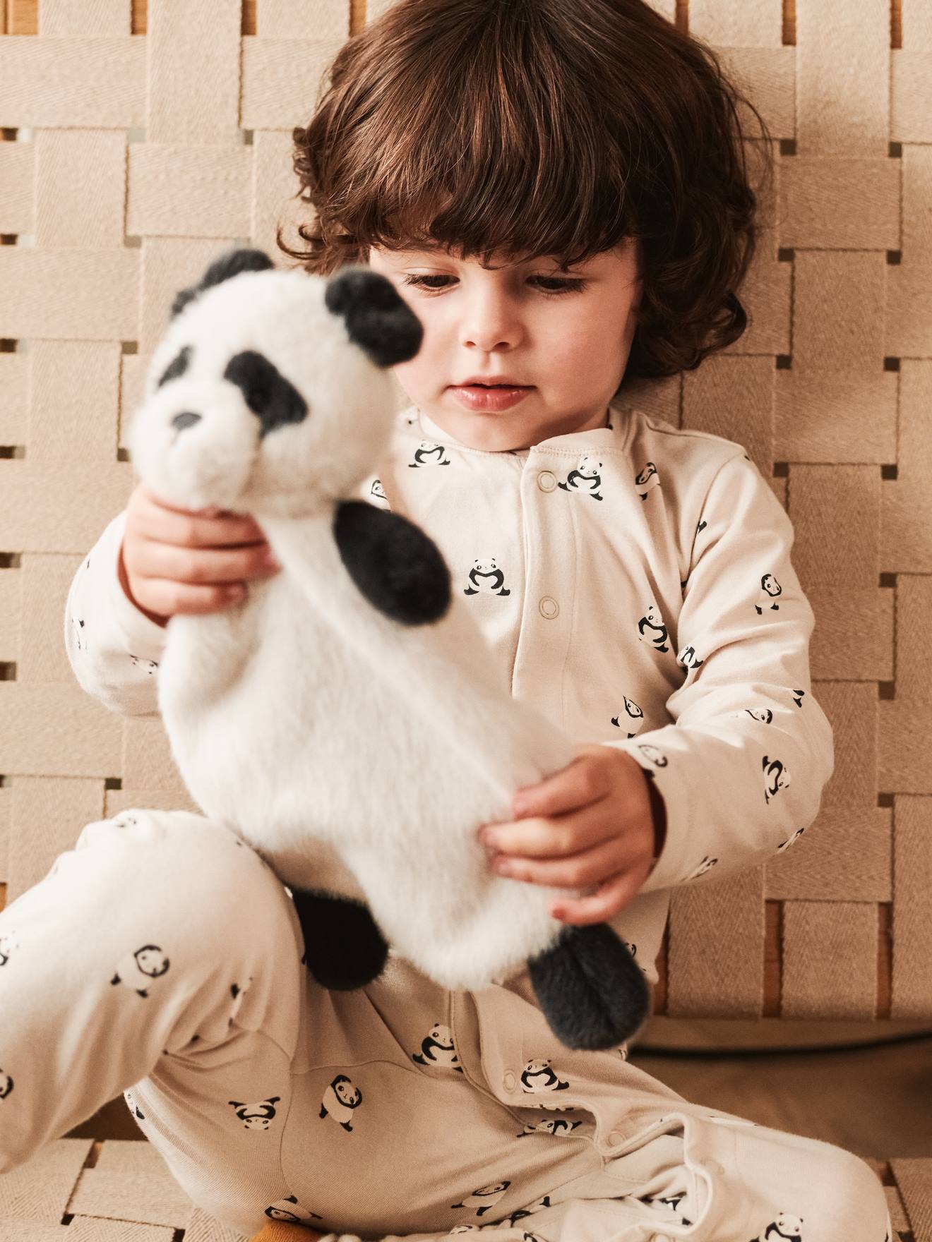 Doudou peluche roy panda blanc