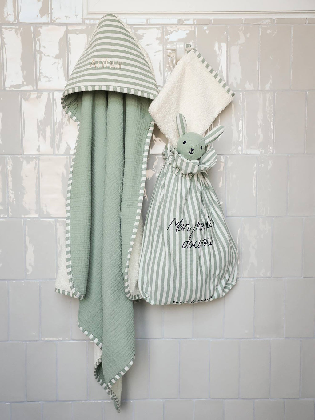 Doudou personnalisable en gaze de coton bio vert sauge