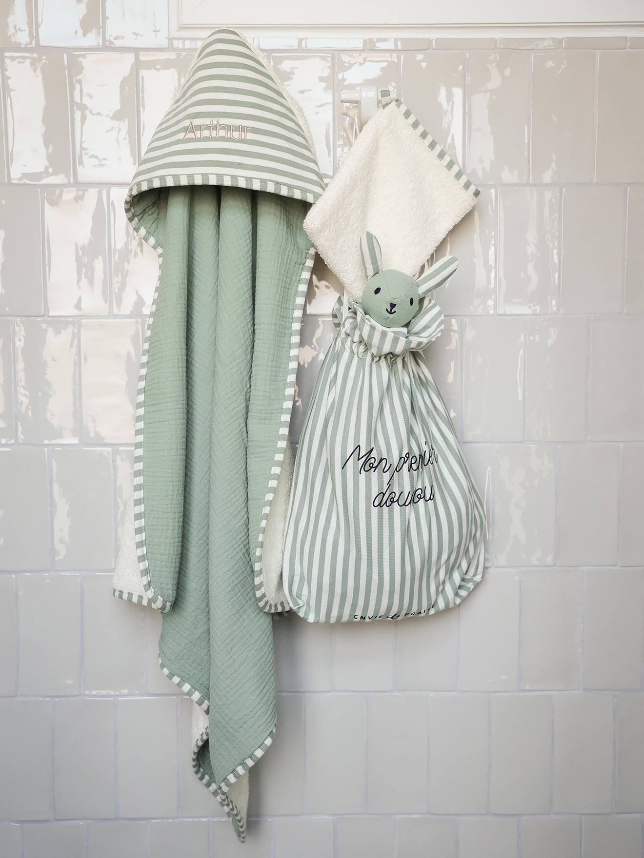 Doudou personnalisable en gaze de coton bio vert sauge