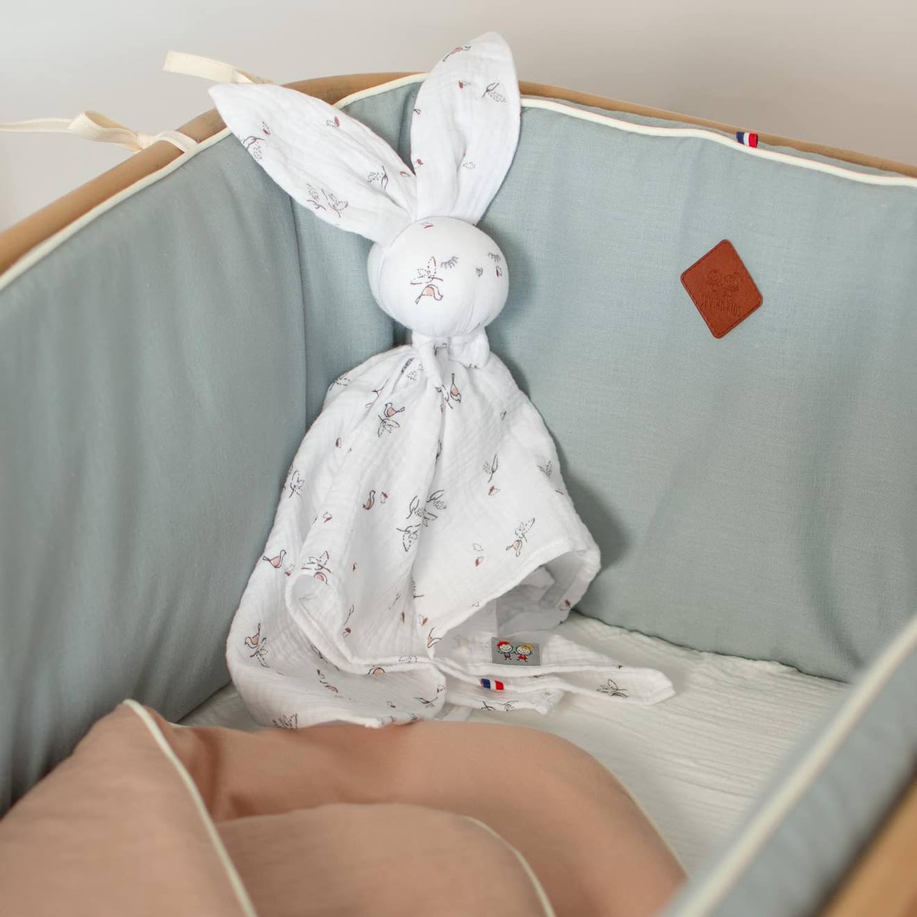 Doudou plat lapin melody melody, blanc imprimé minimali