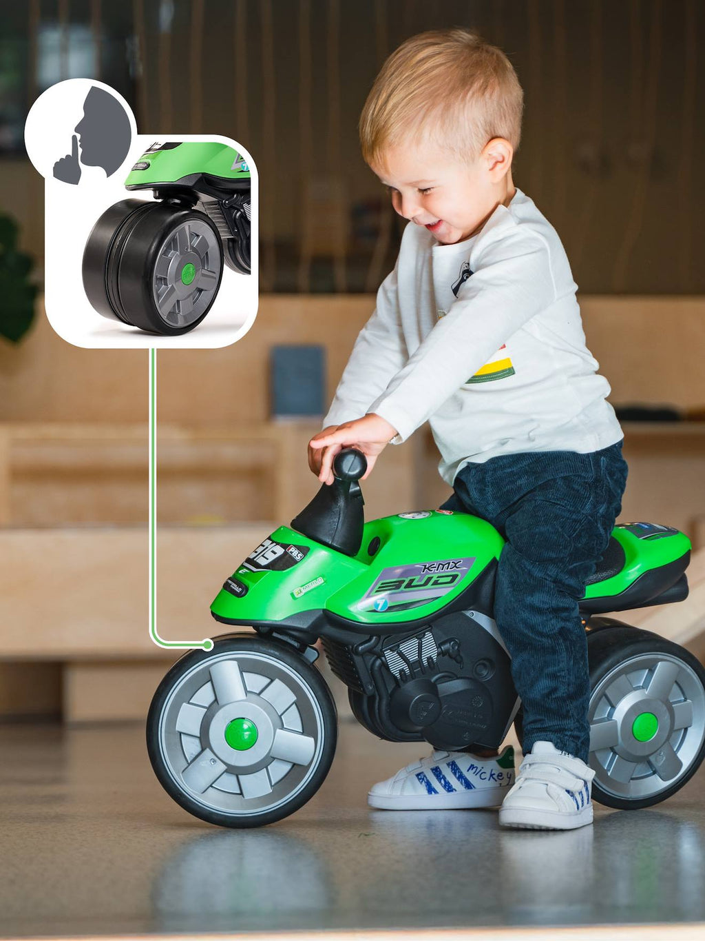 Draisienne baby moto à roues silencieuses vert bud racing