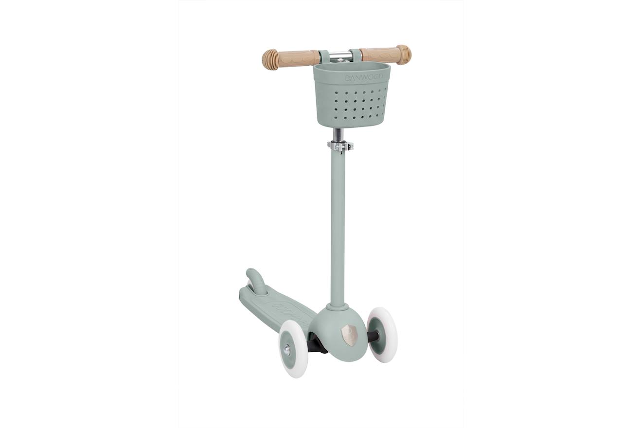 Eco scooter en plastique recyclé argile