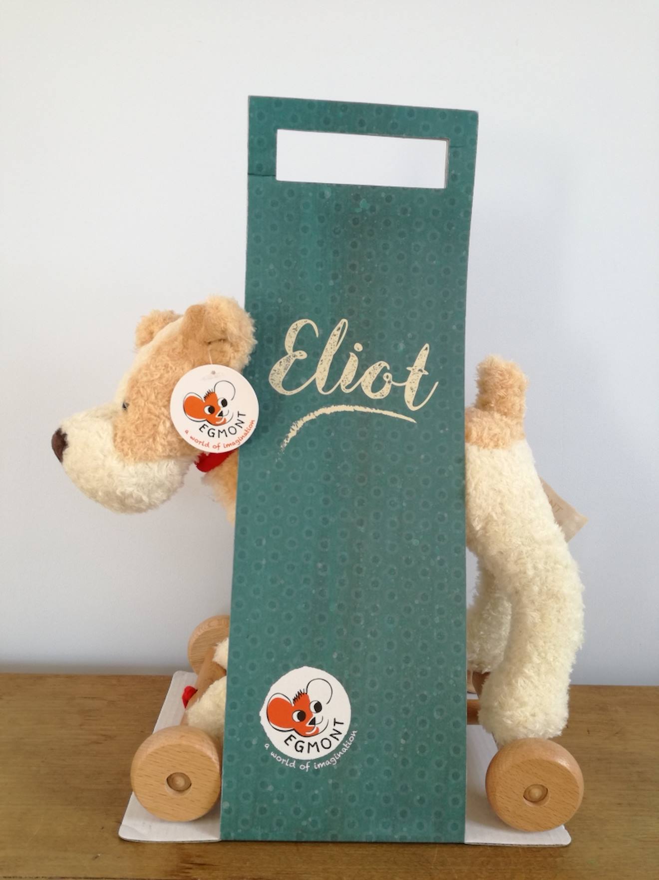 Eliot le chien à tirer beige