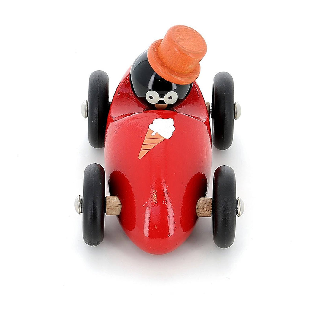 En voiture rené le pingouin rouge
