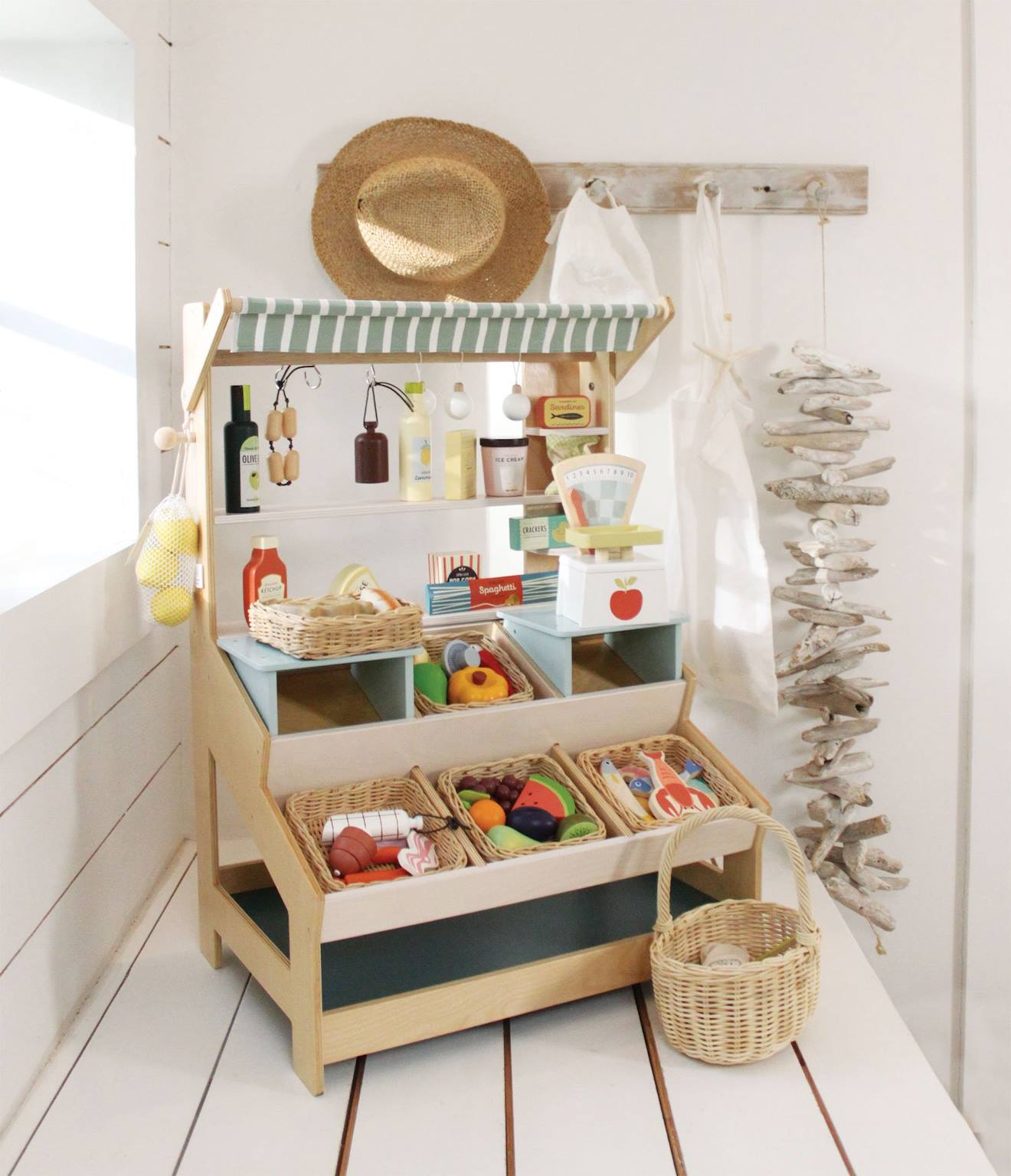 Etal de marché beige