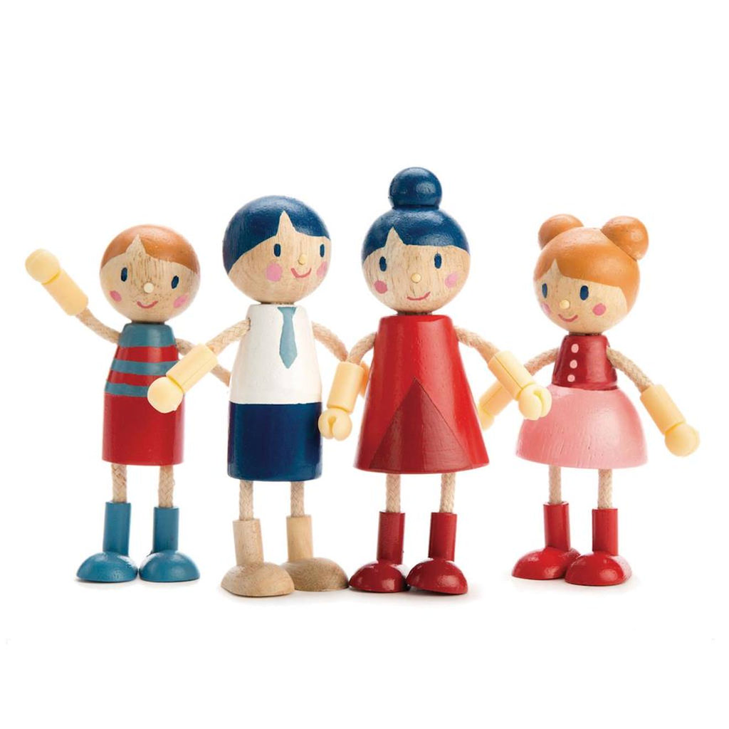 Famille de poupées beige