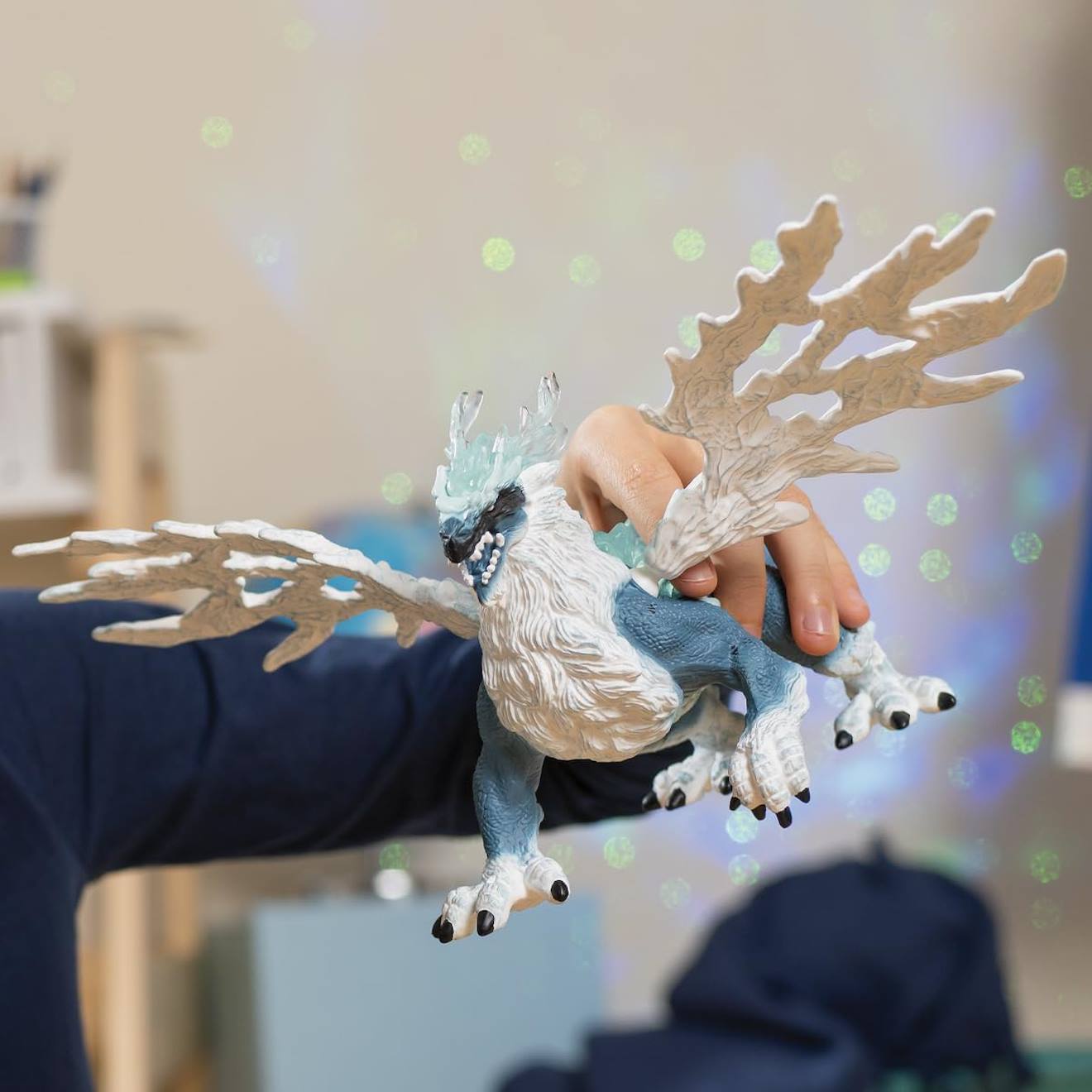 Figurine dragon de glace blanc