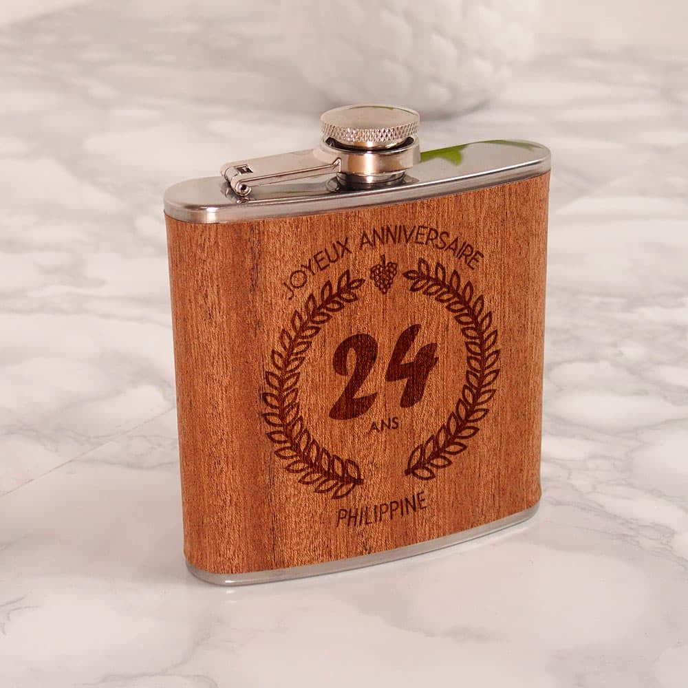 Flasque en Bois Anniversaire À Personnaliser - Flasque Personnalisée CadoMaestro