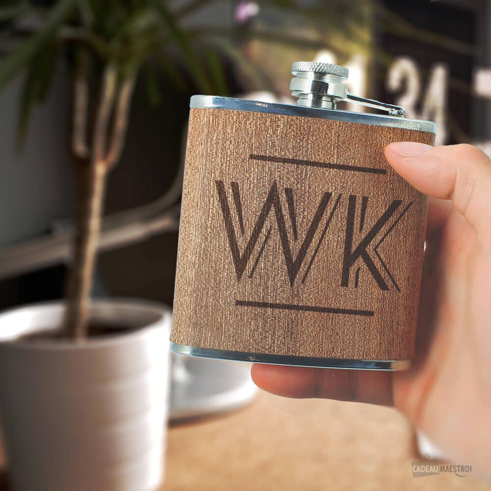 Flasque à Whisky en Bois Initiales à Personnaliser - Flasque Personnalisée CadoMaestro
