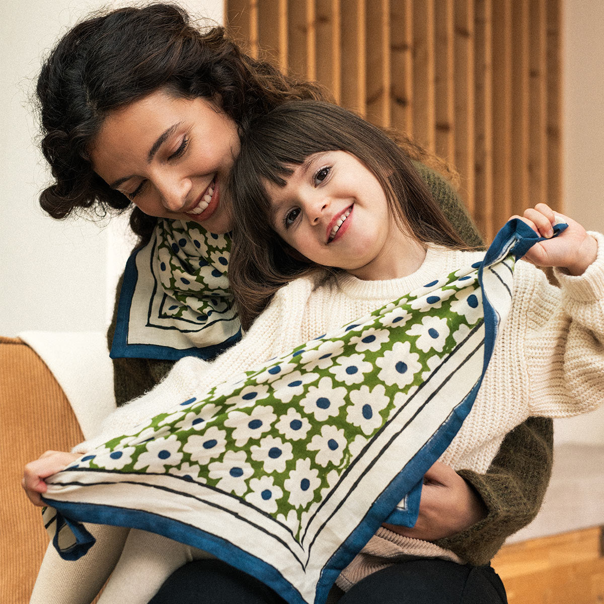 Foulard marguerite Affaire de famille