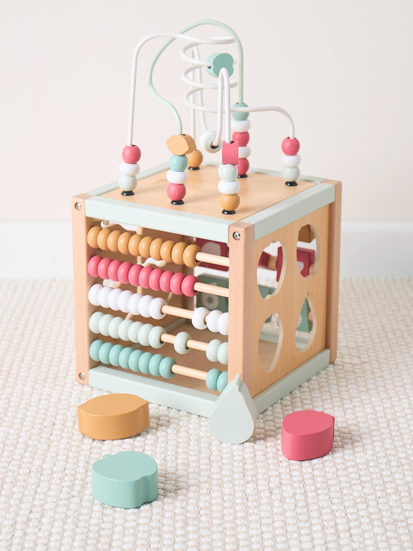 Grand cube d'activités bois FSC - biche ella berry