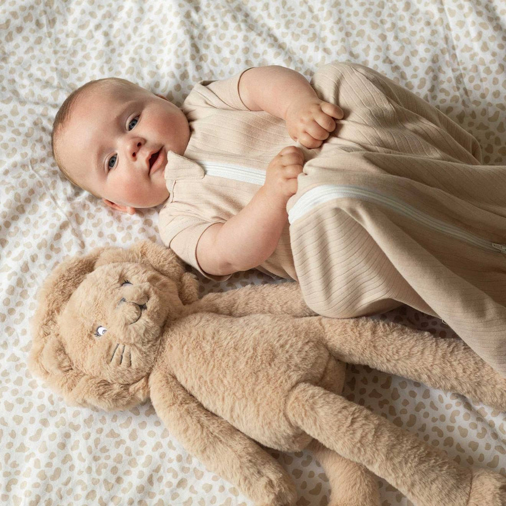 Grande peluche lion pour bébé beige