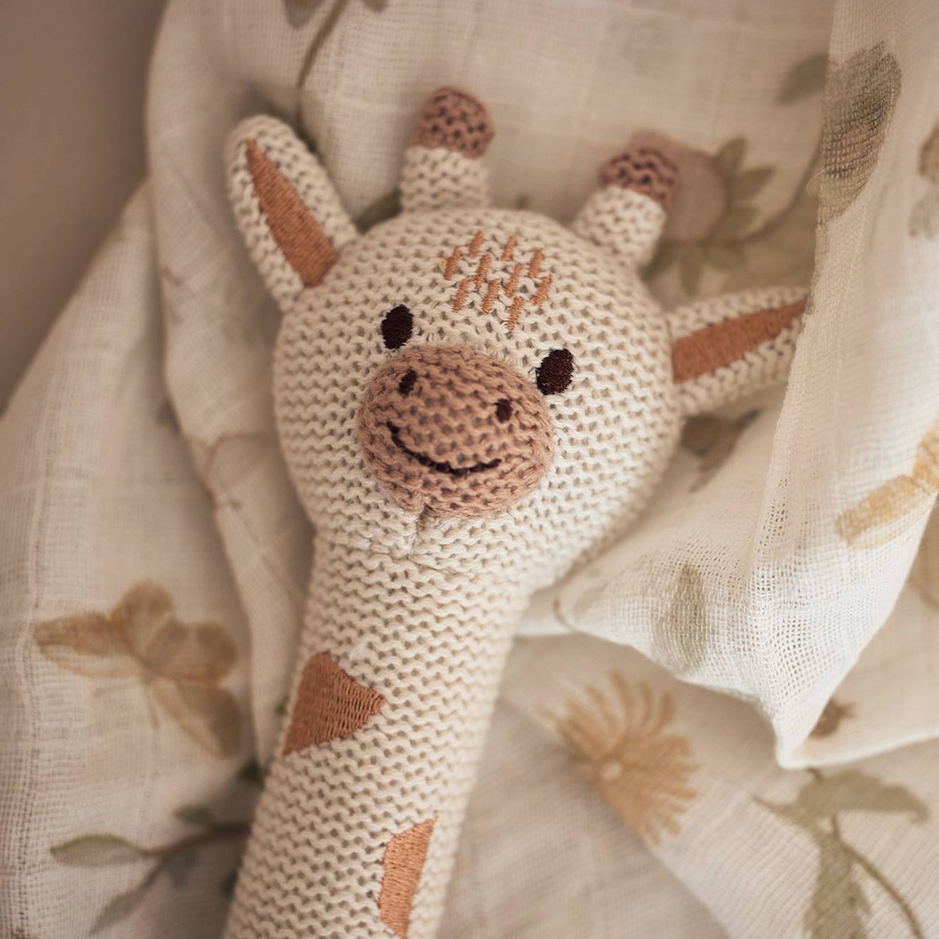 Hochet bébé en coton blanc, marron