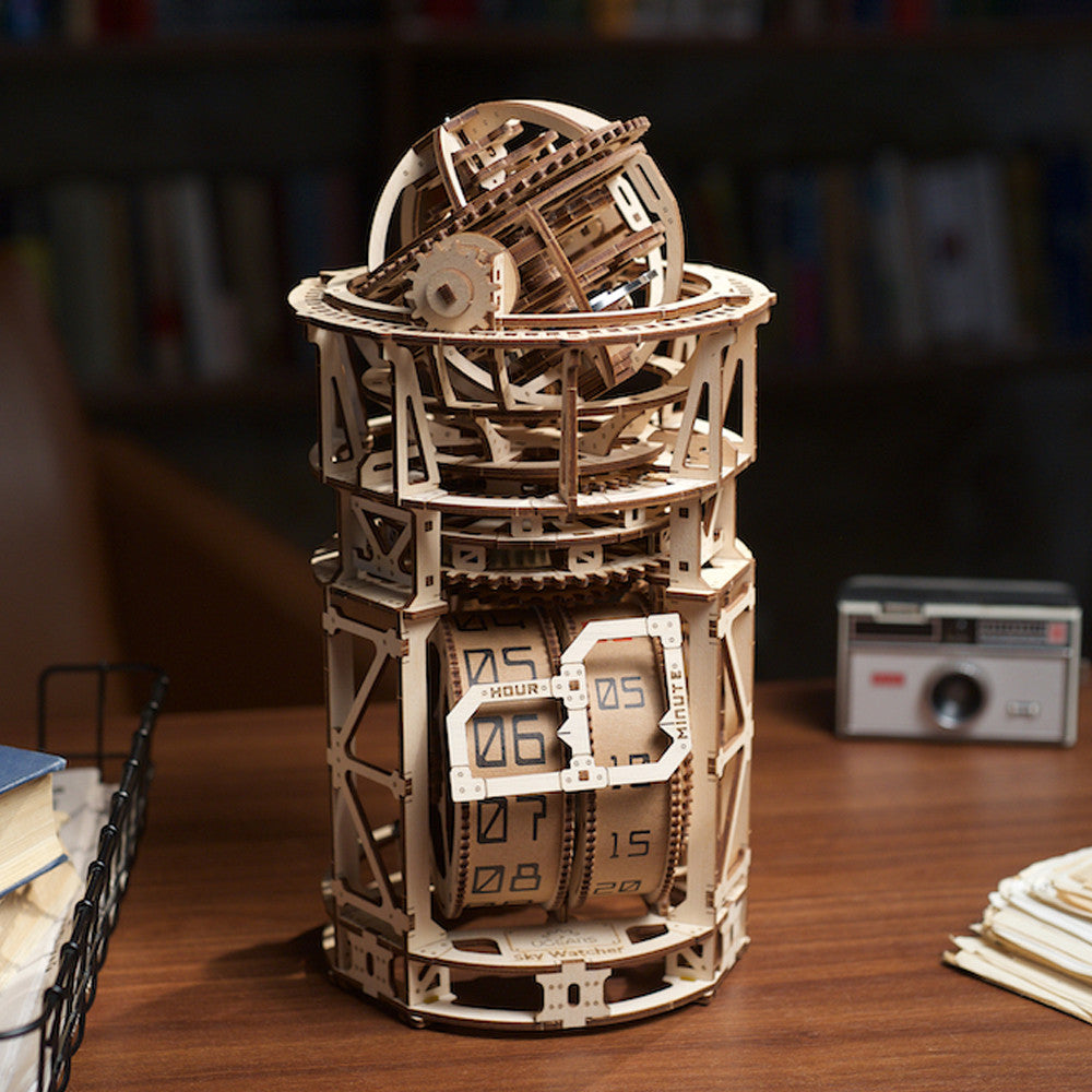 Horloge de Bureau Newton en Bois à Monter - Maquette Bois