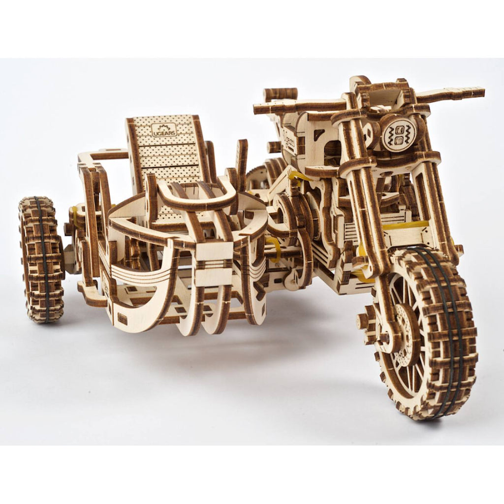 Horloge steampunk 2.0 – maquette mécanique en bois à construire, puzzle 3D décoratif brown