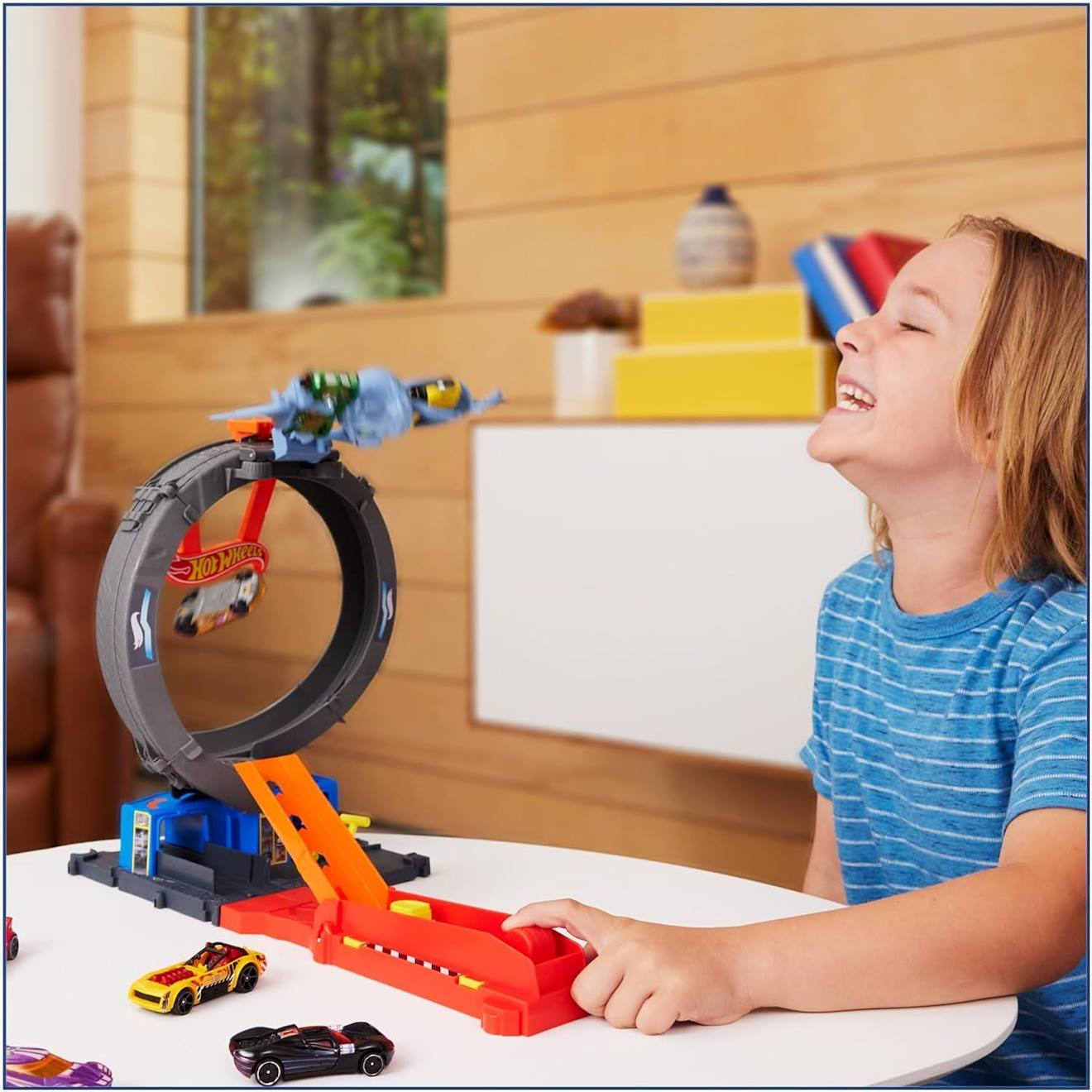 Hot Wheels let's race netflix - coffret circuit multicolore