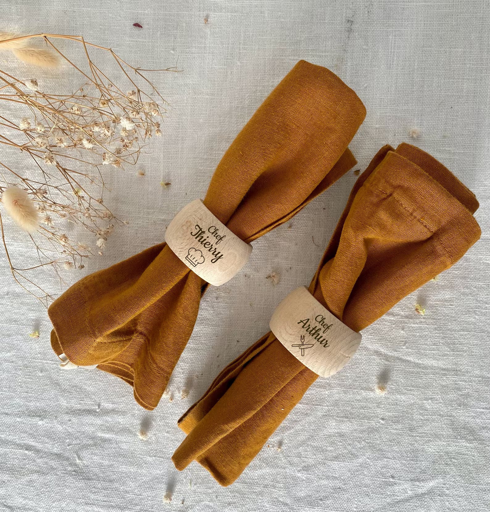 Rond de serviette en bois personnalisé