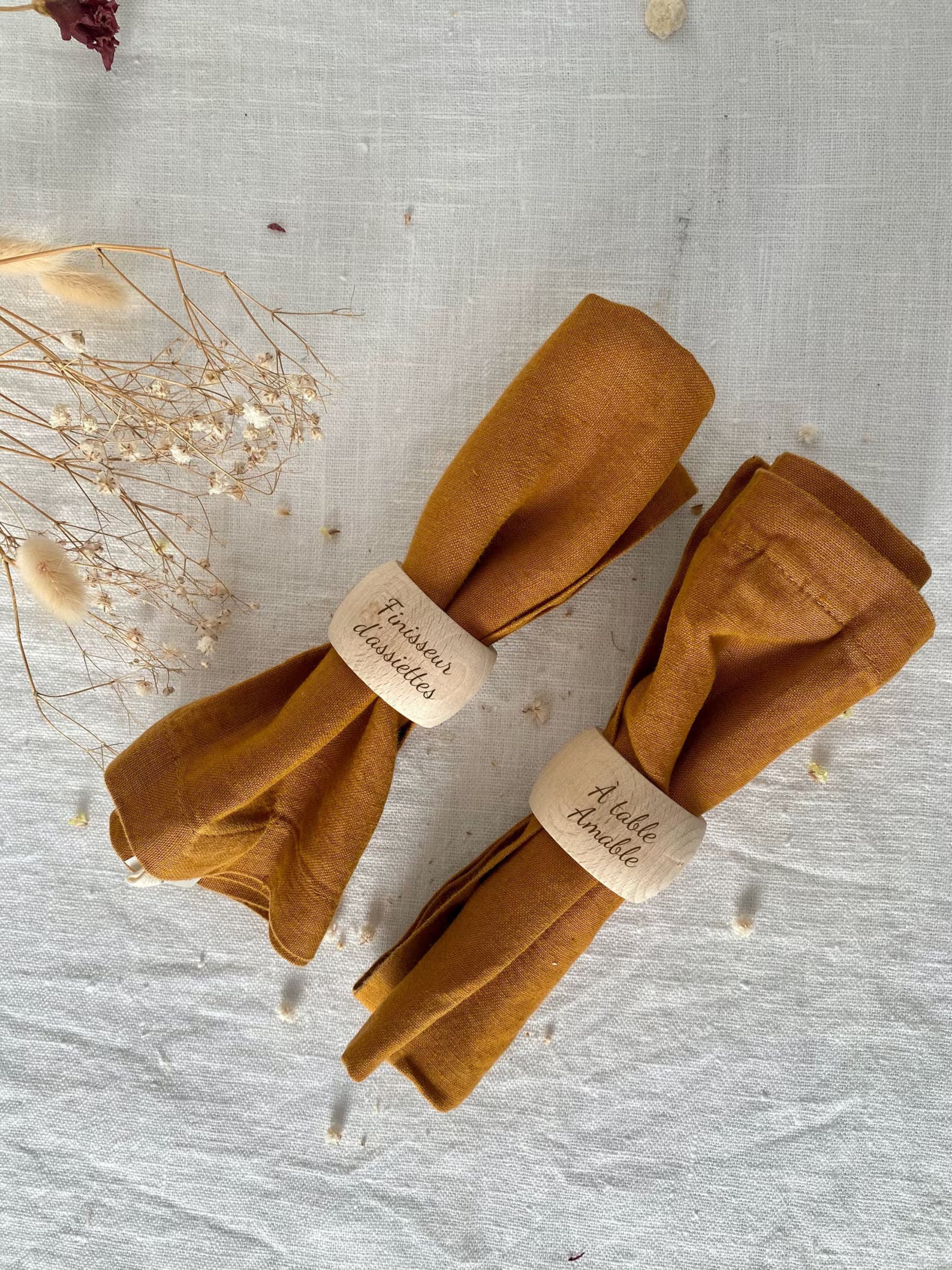 Rond de serviette en bois personnalisé