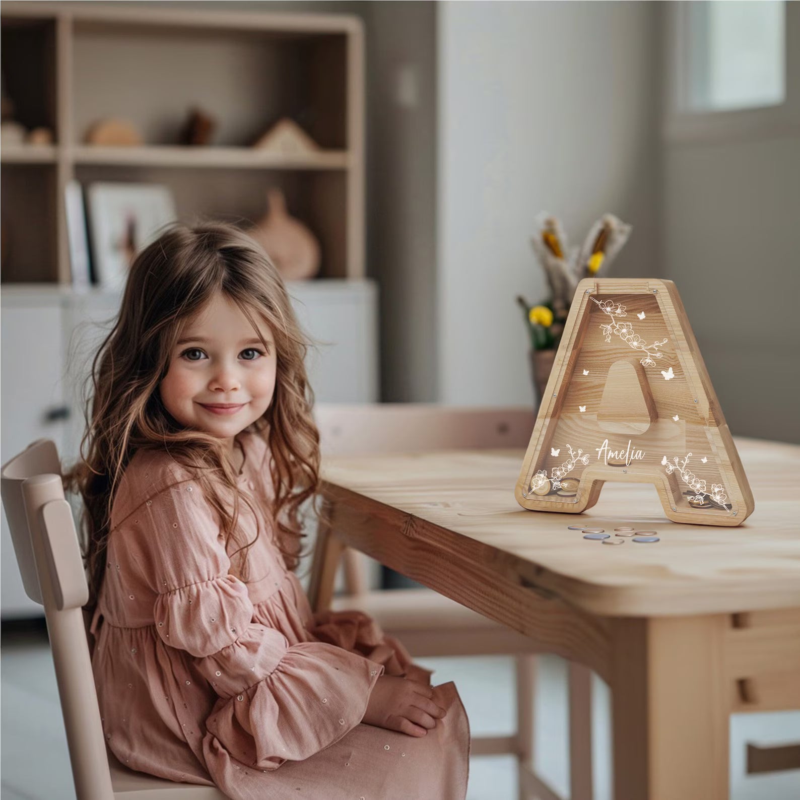 Tirelire personnalisée en bois – Lettre initiale & gravure du prénom