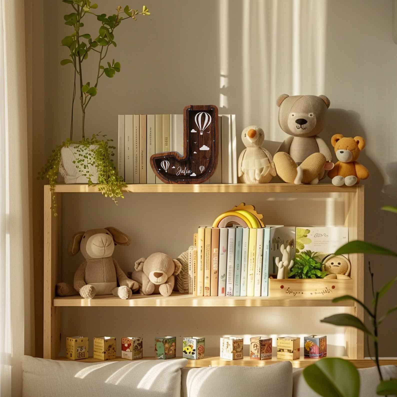 Tirelire personnalisée en bois – Lettre initiale & gravure du prénom