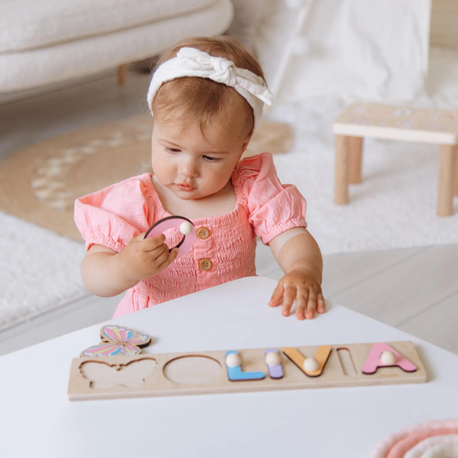 Puzzle prénom en bois personnalisé – Jouet Montessori & cadeau de naissance idéal